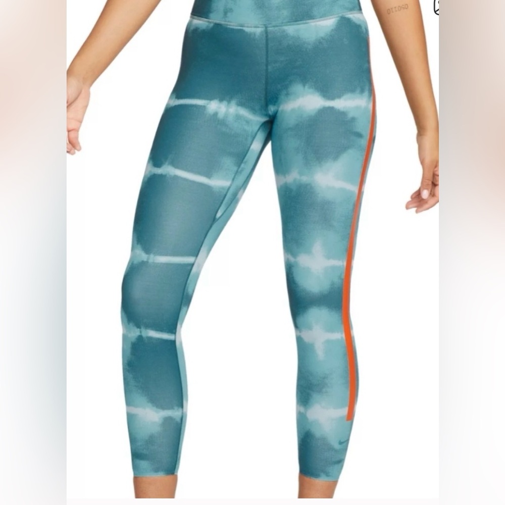 NWT Nike Luxe Midrise Leggings, Ultra Soft